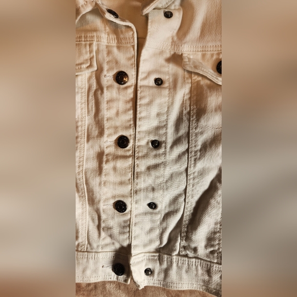 Cat & Jack Girl's Off-White Jean Jacket - Picture 3 of 7